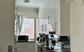 Charming Condo In The Downtown